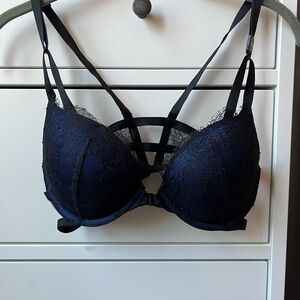 NWT Victoria’s Secret Blue & Black Strappy Lace Bra 32D